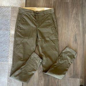 Rag & bone military fit 1 flyweight chino pant in olive